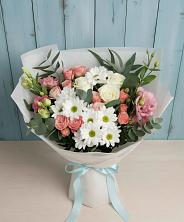 Букет цветов из:  Розы, Лизиантусы и Хризантемы в Лимане Ставропольского края