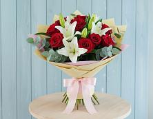 Букет цветов из:  Лилии и Розы в Лимане Ставропольского края