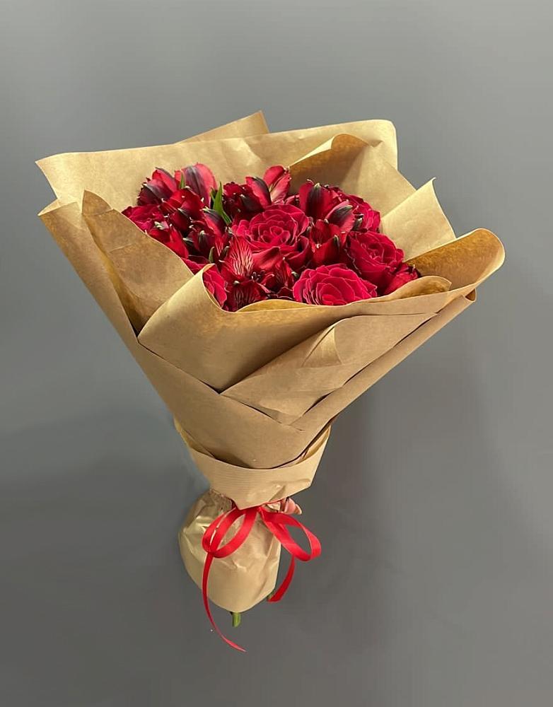 Букет цветов из: Альстромерии и Розы в Лимане Ставропольского края