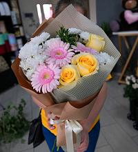 Букет цветов из:  Герберы, Розы и Хризантемы в Лимане Ставропольского края