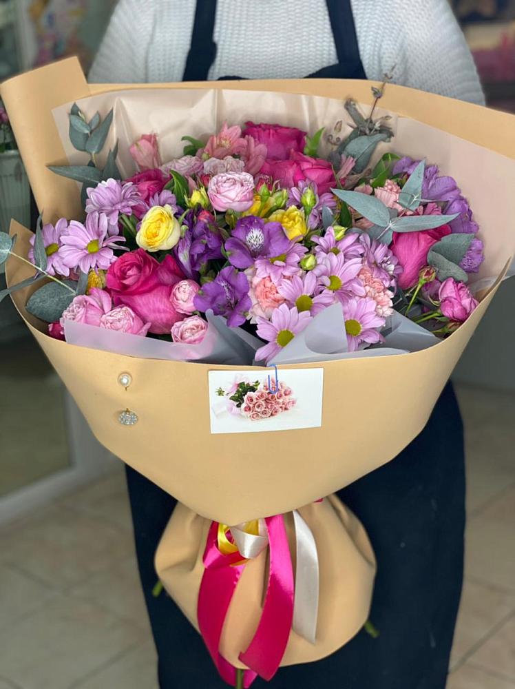 Букет цветов из: Хризантемы, Гвоздики и Альстромерии в Лимане Ставропольского края