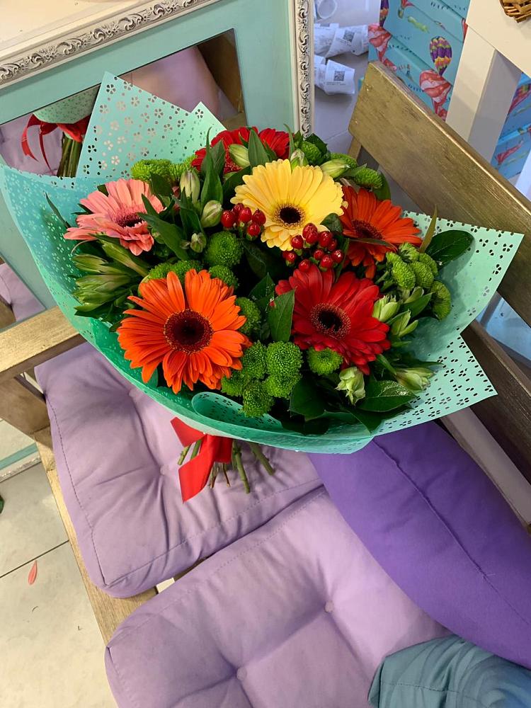 Букет цветов из: Герберы, Хризантемы и Альстромерии в Лимане Ставропольского края