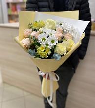Букет цветов из:  Альстромерии, Розы и Хризантемы в Лимане Ставропольского края