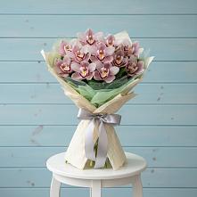 Букет цветов из:  Орхидеи и Розы в Лимане Ставропольского края