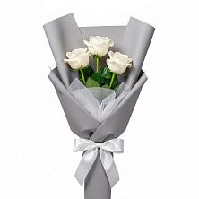Букет 3 белые розы в Лимане Ставропольского края