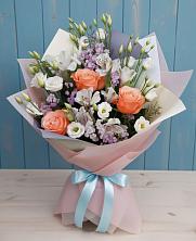 Букет цветов из:  Лизиантусы, Розы, Альстромерии и Гипсофила в Лимане Ставропольского края