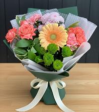 Букет цветов из:  Гвоздики, Розы, Герберы и Хризантемы #REPLACE_PRED# Лимане Ставропольского края