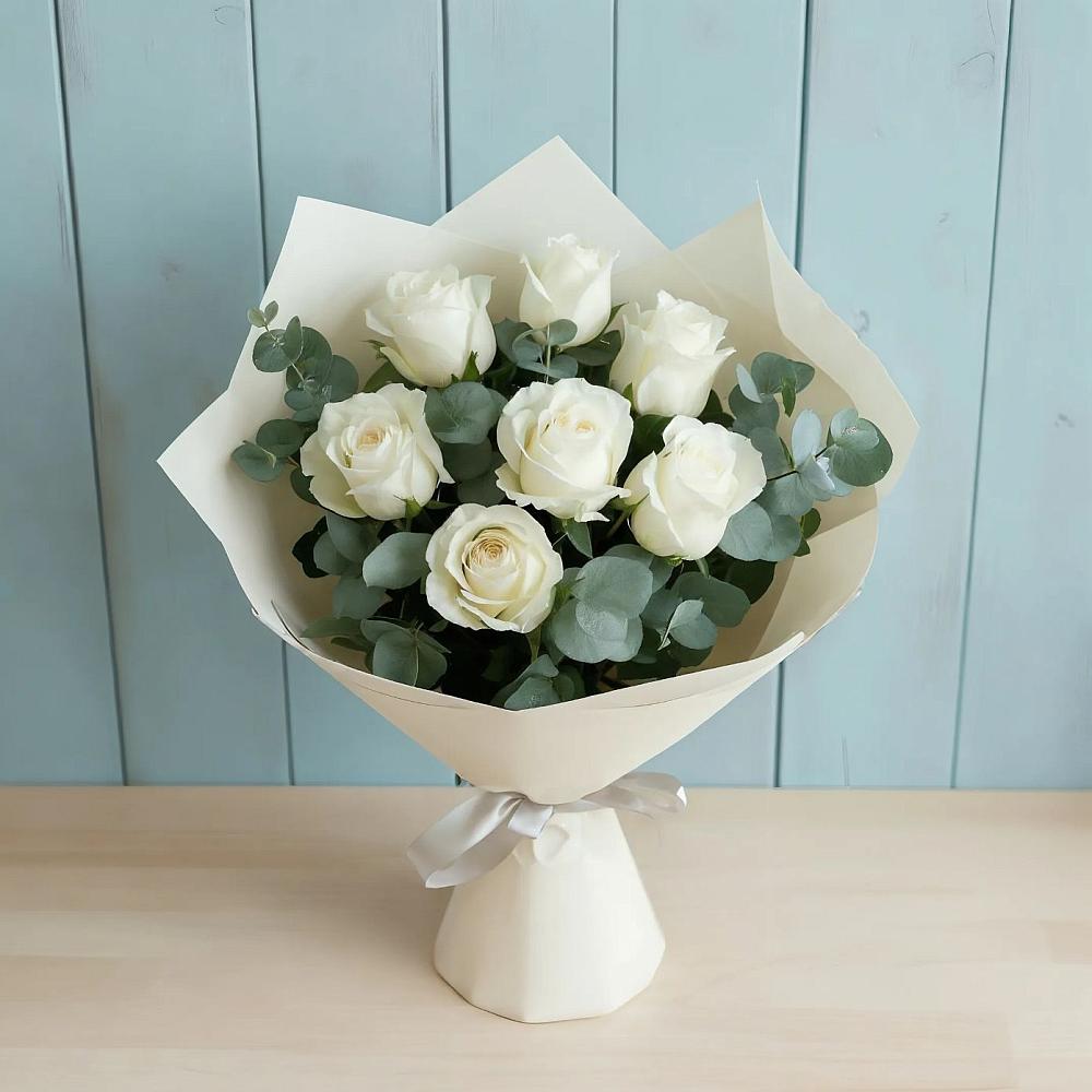 Букет Белые розы в Эвкалипте в Лимане Ставропольского края