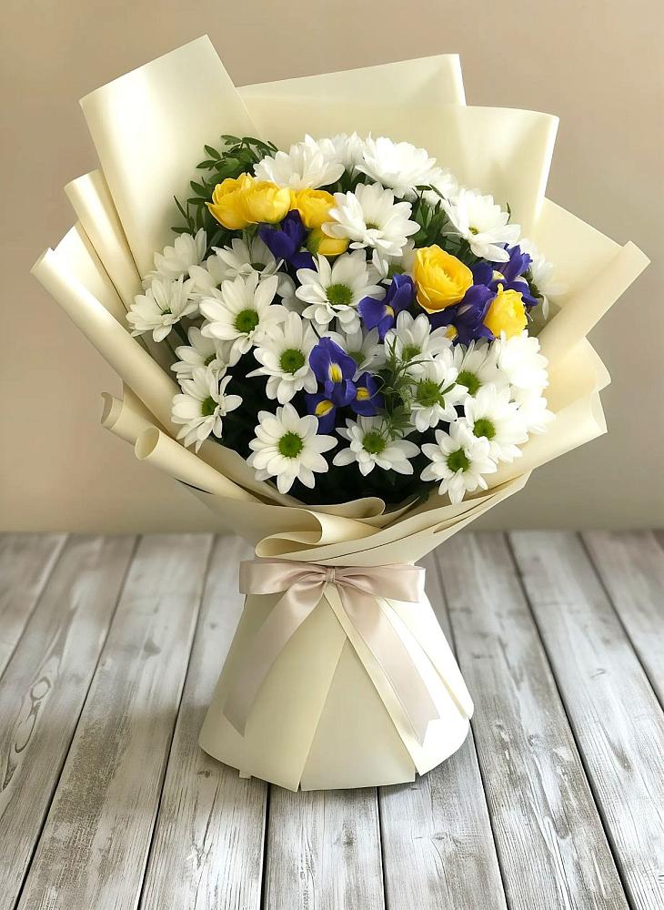Букет цветов из: Ирисы, Хризантемы и Розы в Лимане Ставропольского края