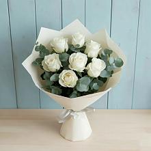 Букет Белые розы в Эвкалипте в Лимане Ставропольского края