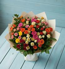 Букет Микс из разноцветных кустовых роз в Лимане Ставропольского края
