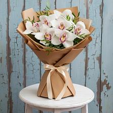 Букет цветов из:  Орхидеи и Розы в Лимане Ставропольского края